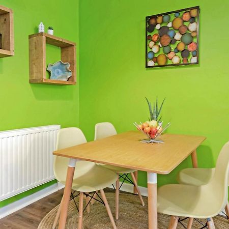 Cheerful Stays: Spacious Flat In Vibrant Leith Edynburg Zewnętrze zdjęcie