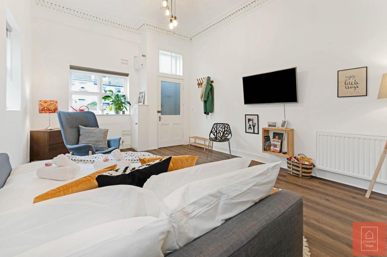 Cheerful Stays: Spacious Flat In Vibrant Leith Edynburg Zewnętrze zdjęcie