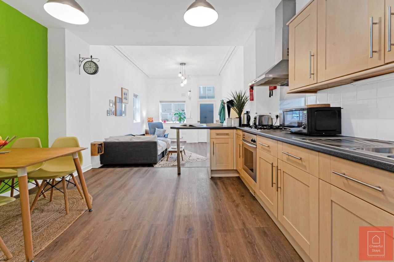 Cheerful Stays: Spacious Flat In Vibrant Leith Edynburg Zewnętrze zdjęcie