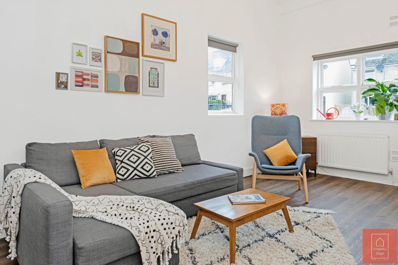 Cheerful Stays: Spacious Flat In Vibrant Leith Edynburg Zewnętrze zdjęcie