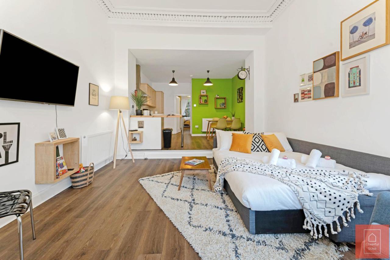 Cheerful Stays: Spacious Flat In Vibrant Leith Edynburg Zewnętrze zdjęcie